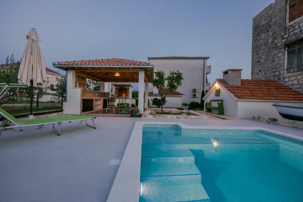 Seaside Mia Villa *